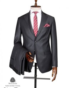 High-Quality Men's Suit 37C17