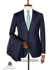 High-Quality Men's Suit 37C16