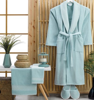 Velvet Bathrobe Set – Luxurious & Soft Touch